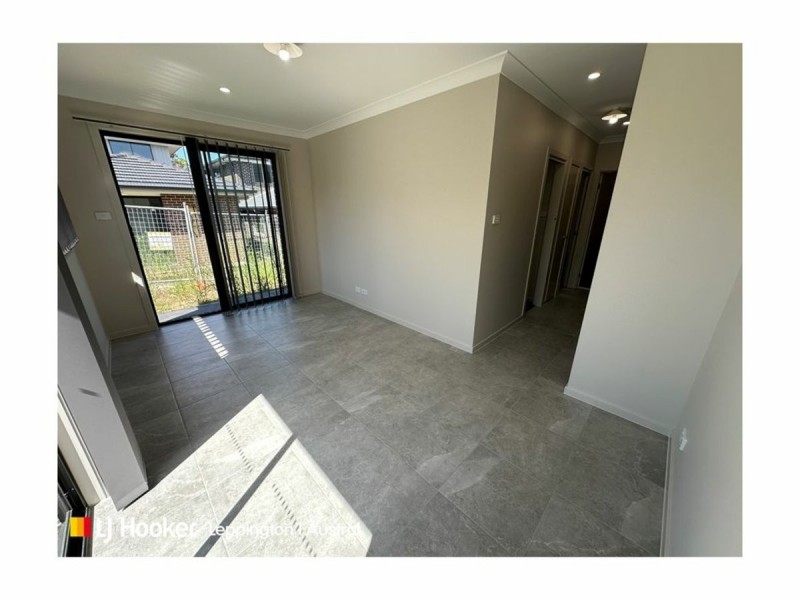 2/142 Horologium Road, Austral NSW 2179
