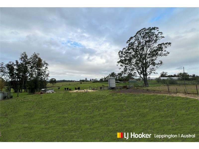 48 Deepfields Road, Catherine Field NSW 2557