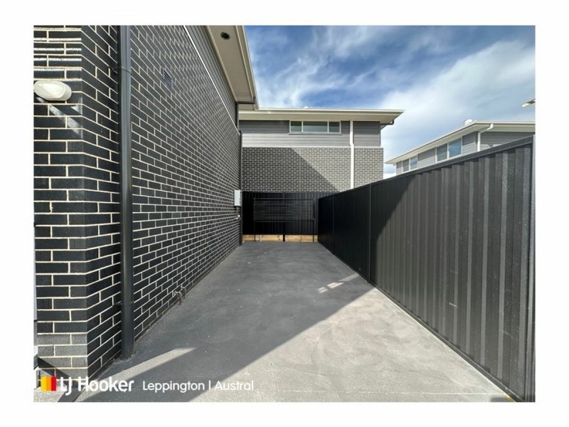 39a Thompson Road, Oran Park NSW 2570