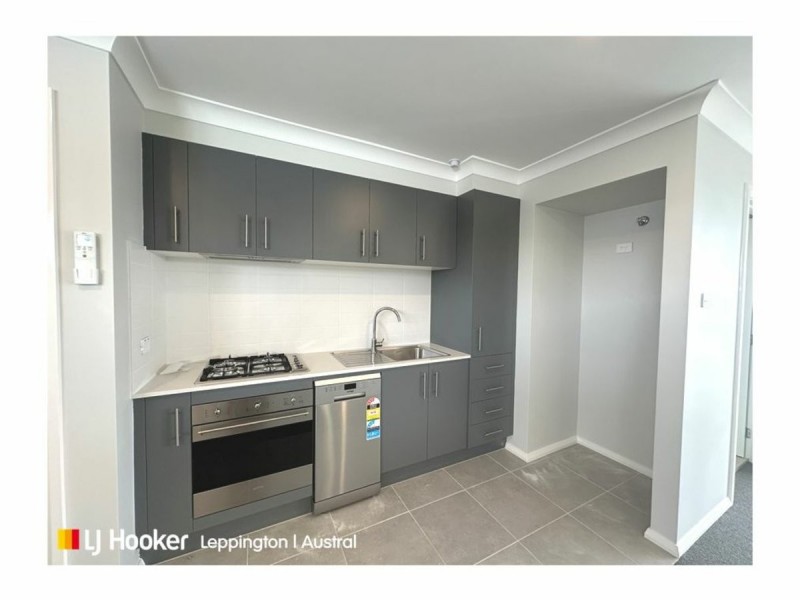 39a Thompson Road, Oran Park NSW 2570