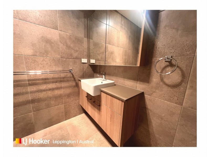 2/24 Dempsey Street, Denham Court NSW 2565
