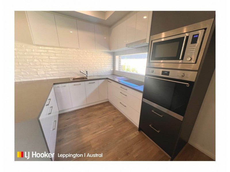 2/24 Dempsey Street, Denham Court NSW 2565
