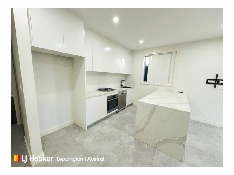 7A Rowan Street, Oran Park NSW 2570