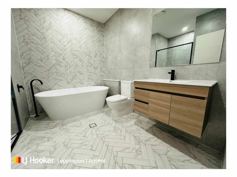 7a Rowan Street, Oran Park NSW 2570