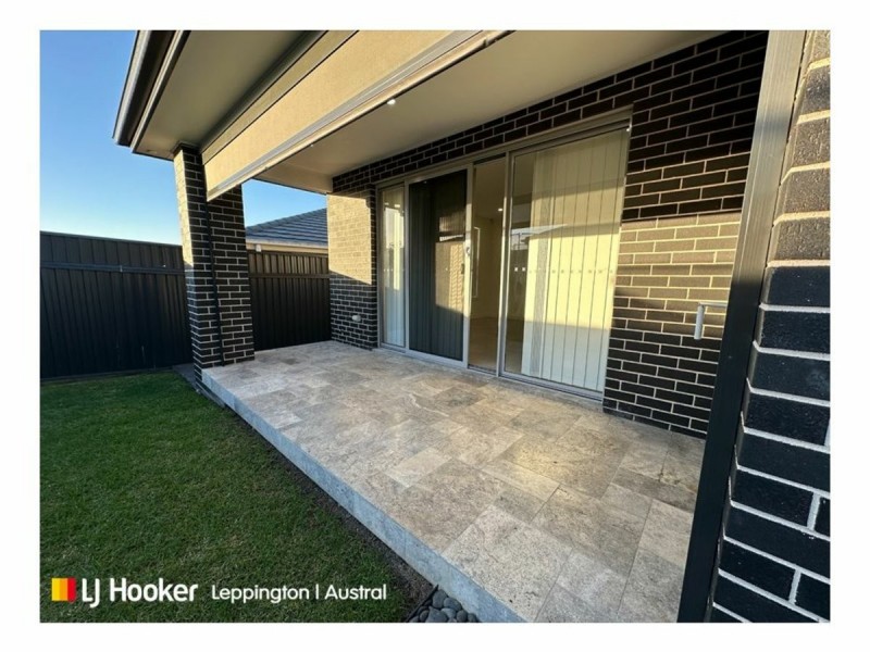 7a Rowan Street, Oran Park NSW 2570