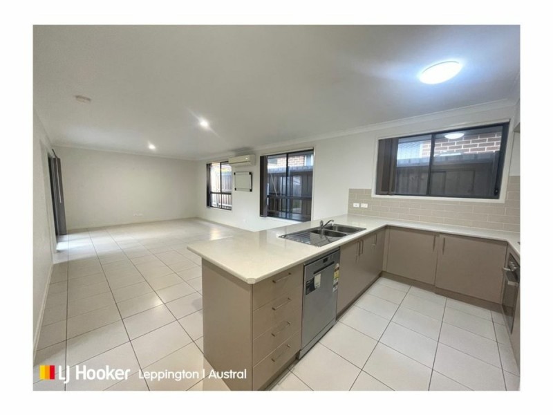 25 Bowerman Road, Elderslie NSW 2570