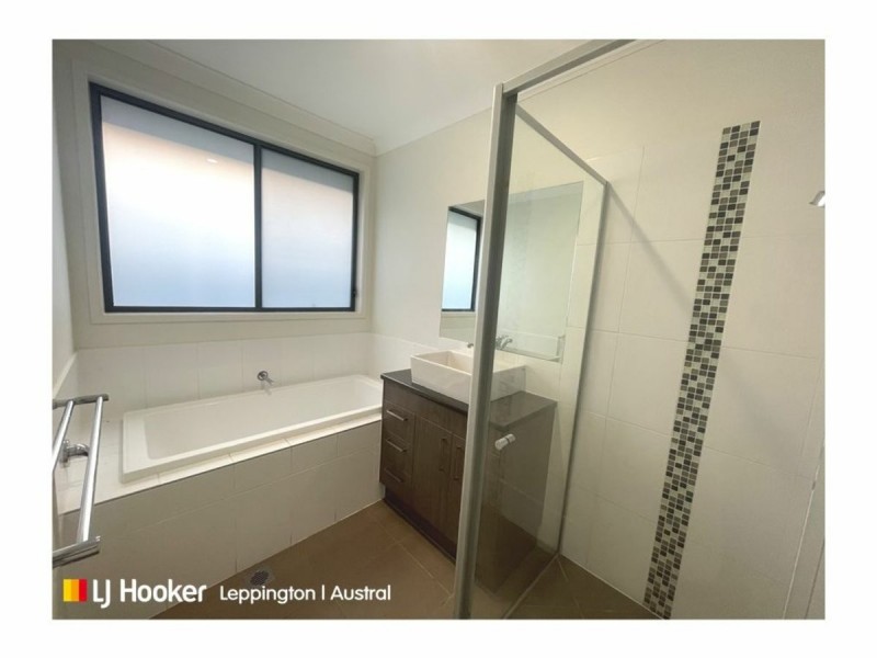 25 Bowerman Road, Elderslie NSW 2570