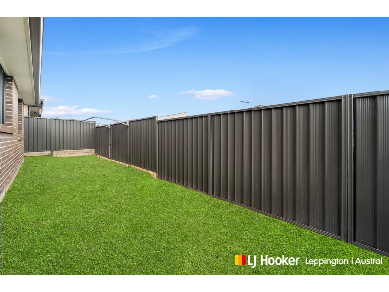 22 Leppington House Drive, Denham Court NSW 2565