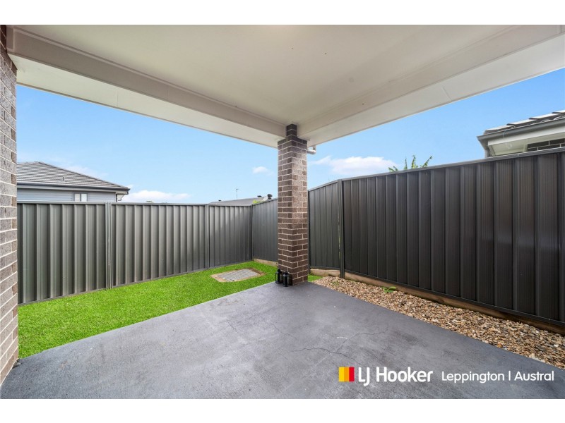 22 Leppington House Drive, Denham Court NSW 2565