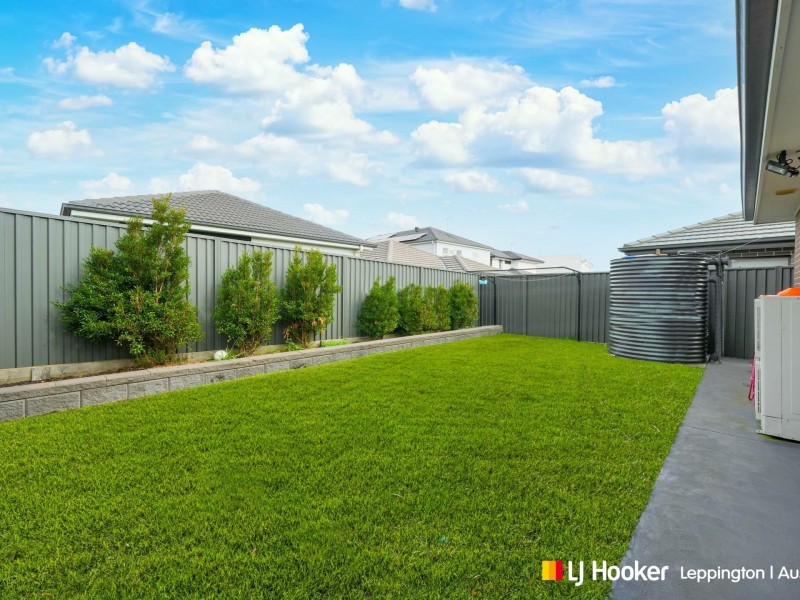 13 Glycine Street, Denham Court NSW 2565