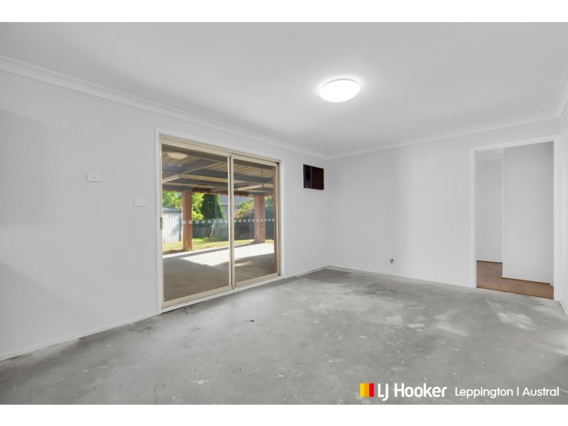 9 Polworth Close, Elderslie NSW 2570