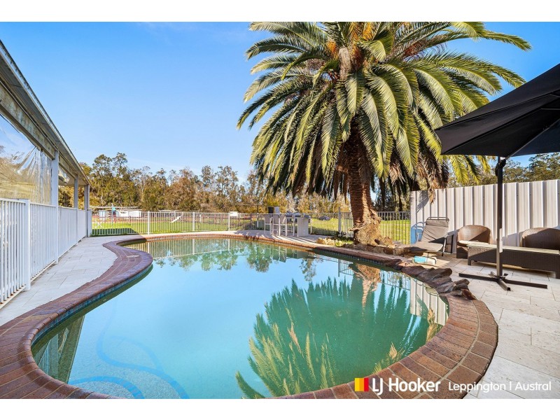 35 Robens Crescent, Catherine Field NSW 2557