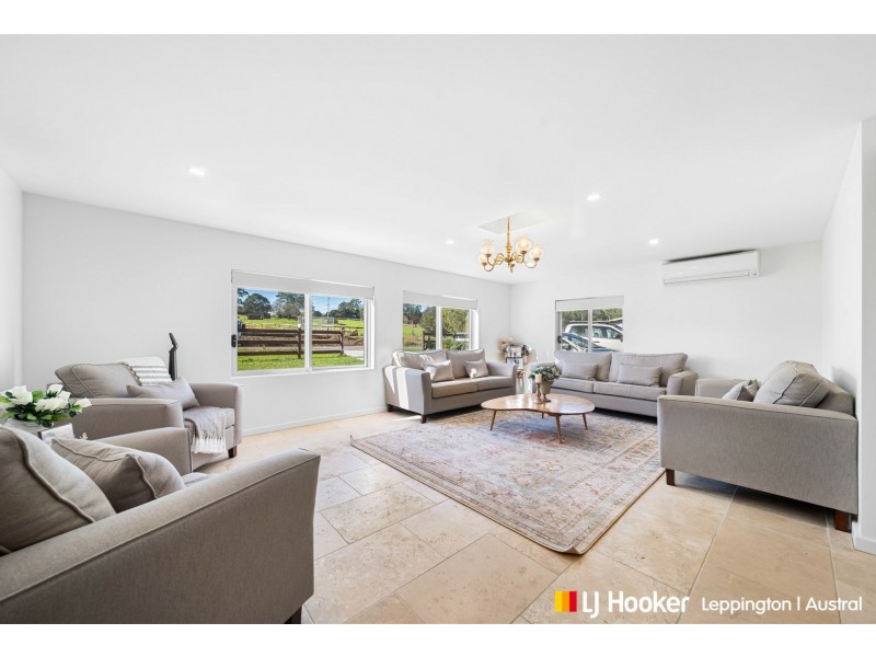 35 Robens Crescent, Catherine Field NSW 2557