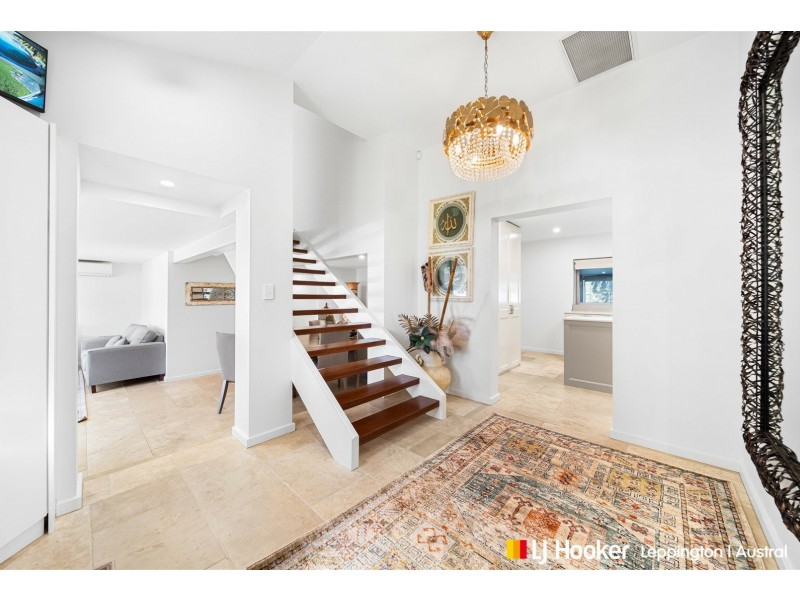 35 Robens Crescent, Catherine Field NSW 2557