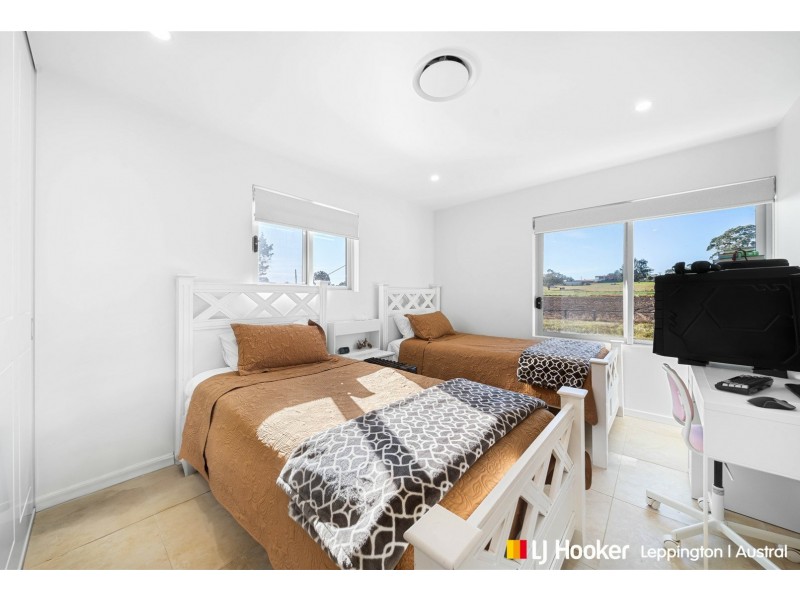 35 Robens Crescent, Catherine Field NSW 2557