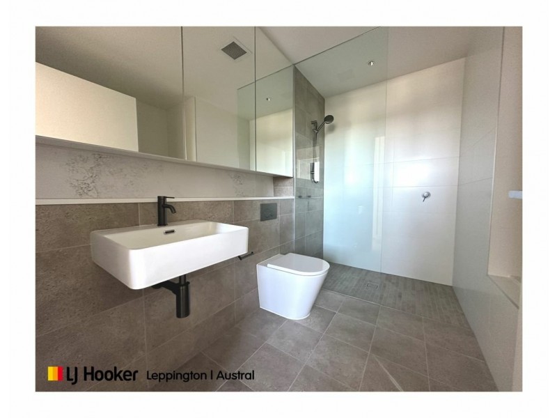 Unit 5.03/4 Fordham Way, Oran Park NSW 2570