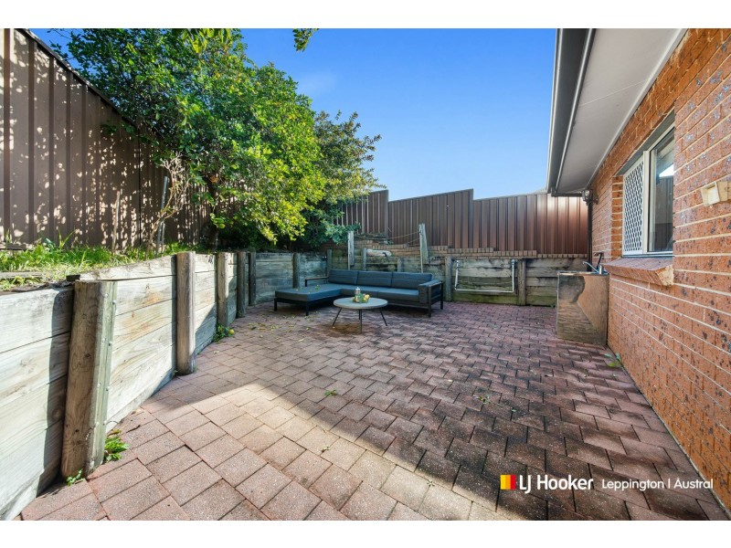 33 St Andrews Boulevard, Casula NSW 2170