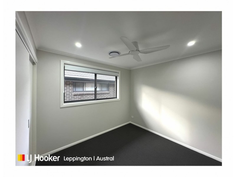 6 Eclipse Street, Oran Park NSW 2570