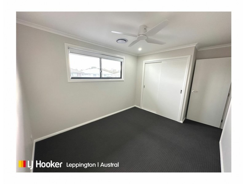 6 Eclipse Street, Oran Park NSW 2570