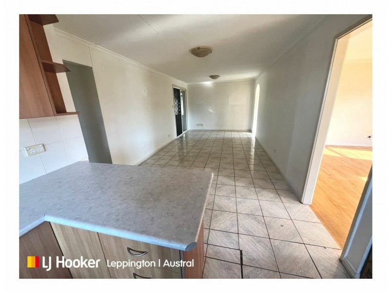 9 Opal Place, Bossley Park NSW 2176