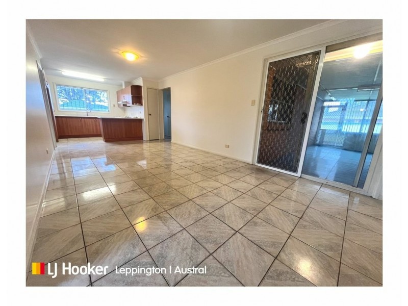 9 Opal Place, Bossley Park NSW 2176