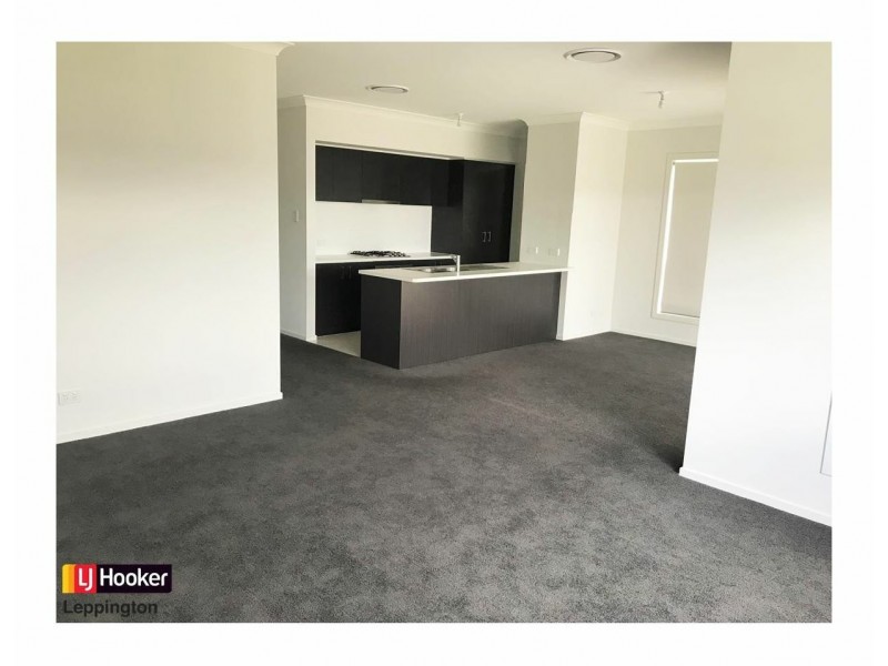 33 Founders Avenue, Leppington NSW 2179