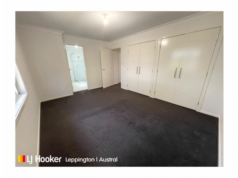 33 Founders Avenue, Leppington NSW 2179