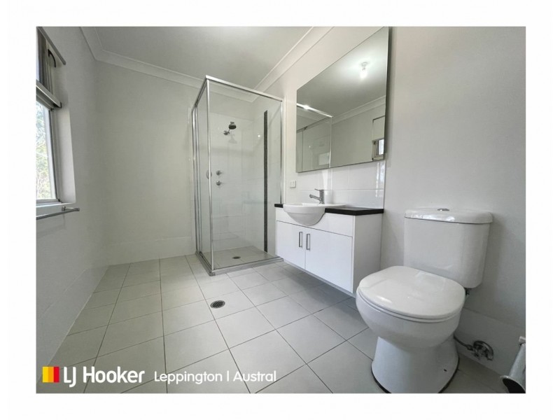 33 Founders Avenue, Leppington NSW 2179