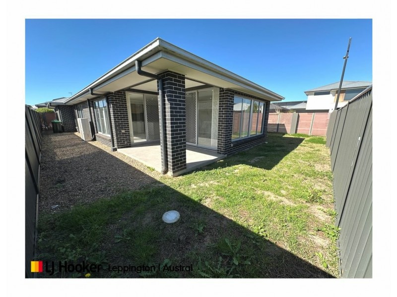 1 Antico Way, Oran Park NSW 2570