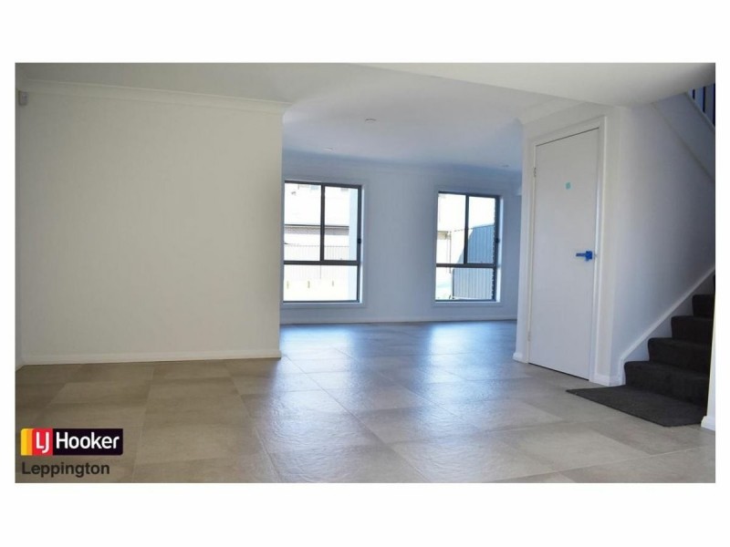 1 Yass Street, Gregory Hills NSW 2557