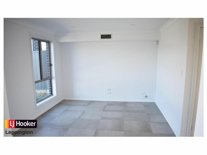 1 Yass Street, Gregory Hills NSW 2557