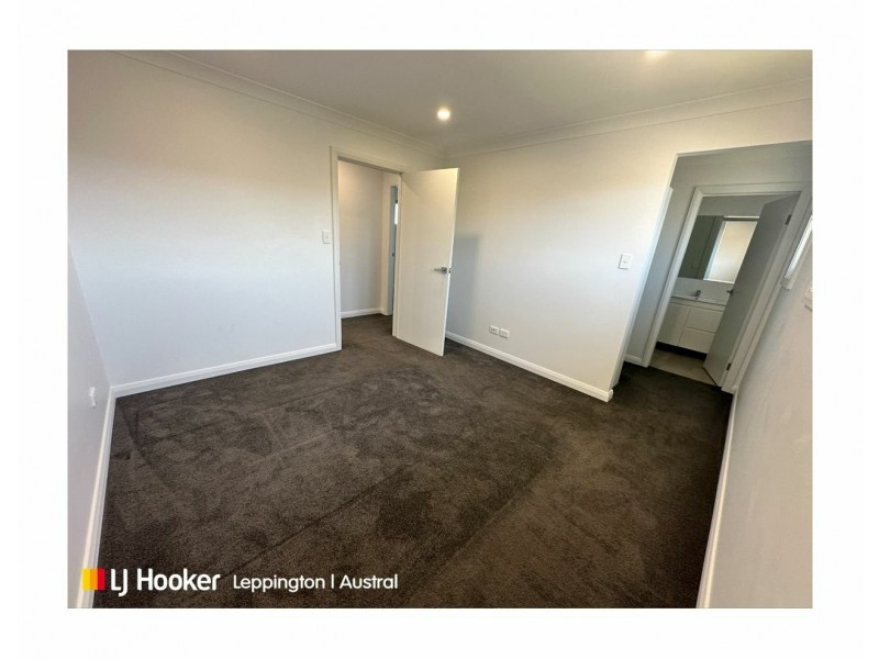 1 Yass Street, Gregory Hills NSW 2557