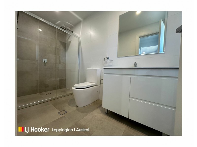 1 Yass Street, Gregory Hills NSW 2557