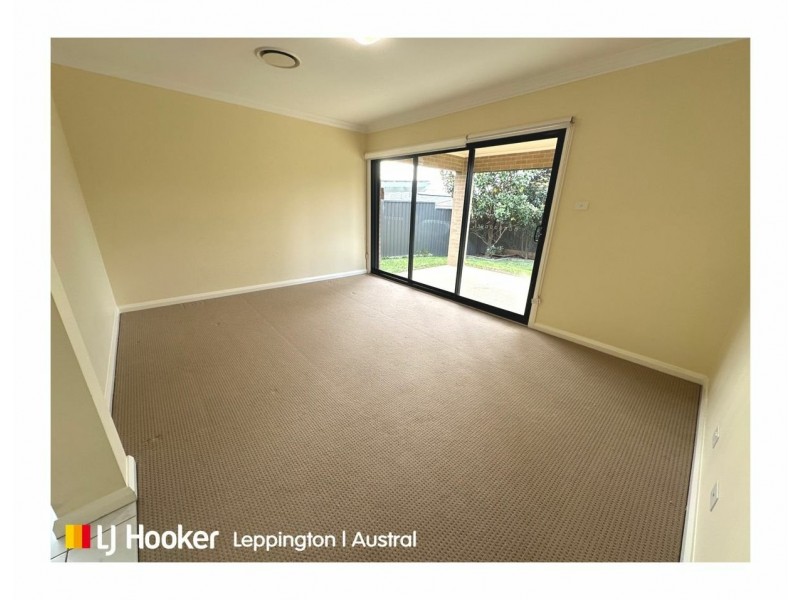 16 Larkham Street, Oran Park NSW 2570