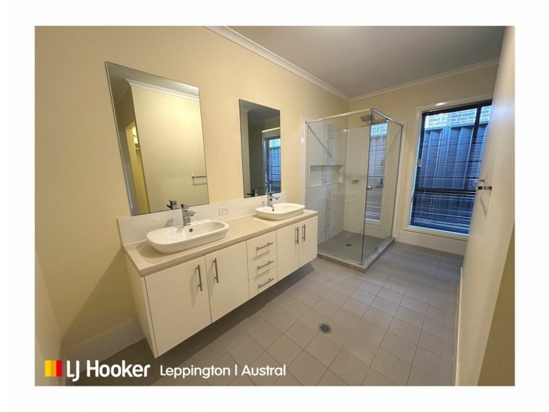 16 Larkham Street, Oran Park NSW 2570