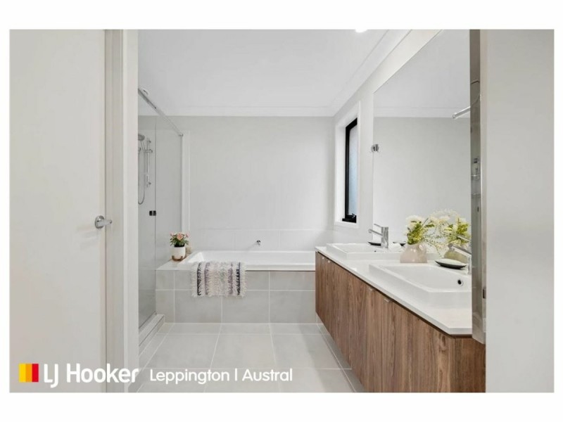 20 Cornforth Crescent, Catherine Field NSW 2557