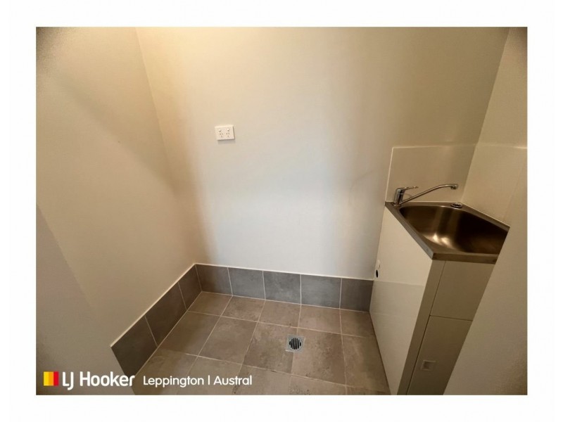 8b Bergin Circuit, Leppington NSW 2179