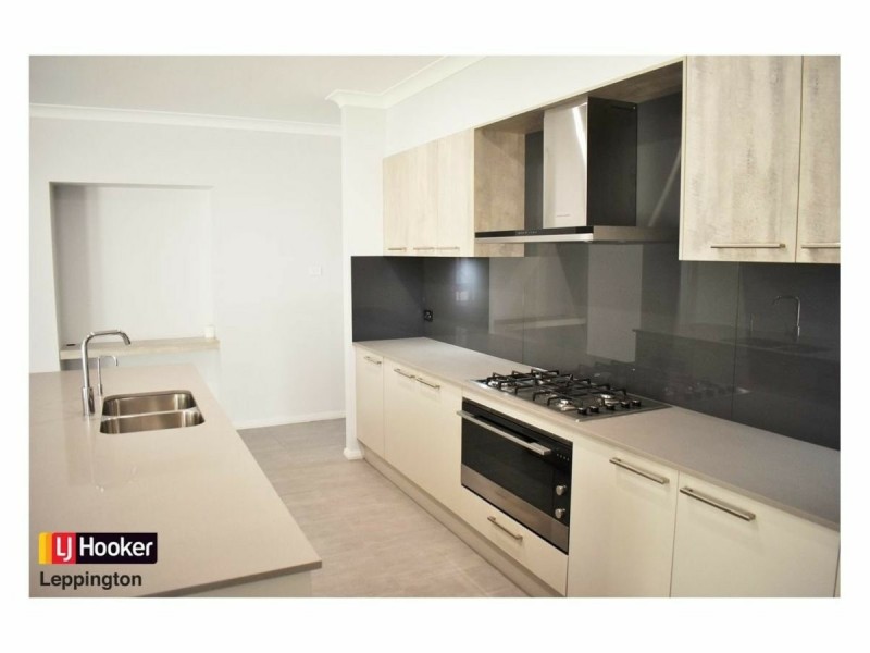 21 Wiregrass Avenue, Denham Court NSW 2565