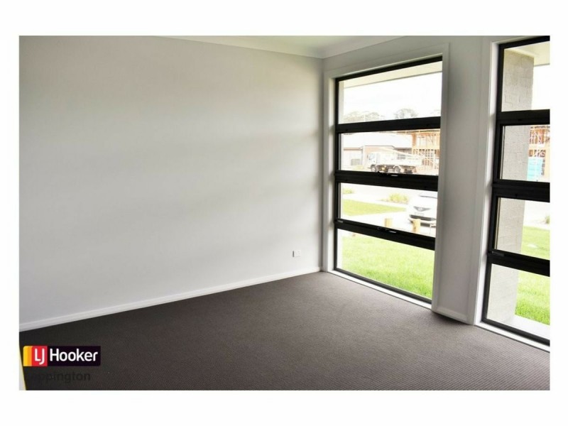 21 Wiregrass Avenue, Denham Court NSW 2565