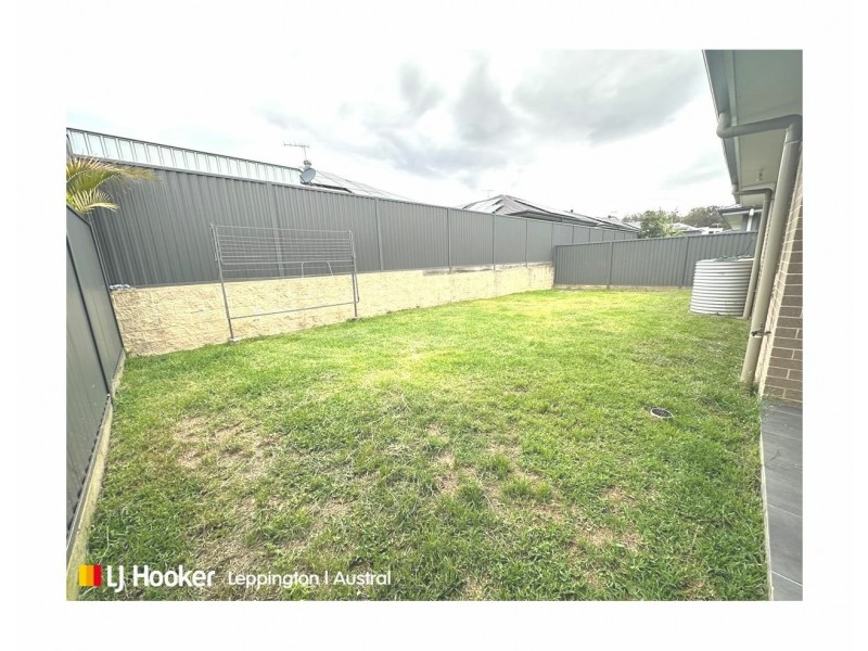 21 Wiregrass Avenue, Denham Court NSW 2565