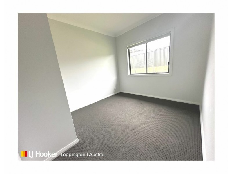 21 Wiregrass Avenue, Denham Court NSW 2565