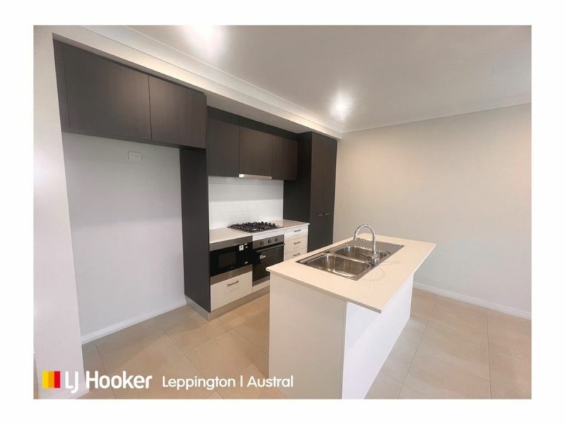 72 Podium Way, Oran Park NSW 2570