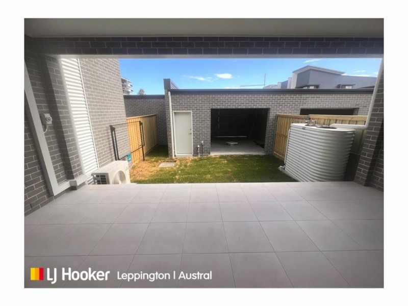 72 Podium Way, Oran Park NSW 2570