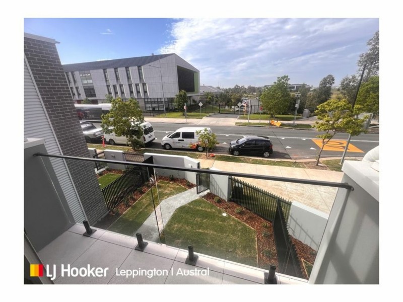72 Podium Way, Oran Park NSW 2570