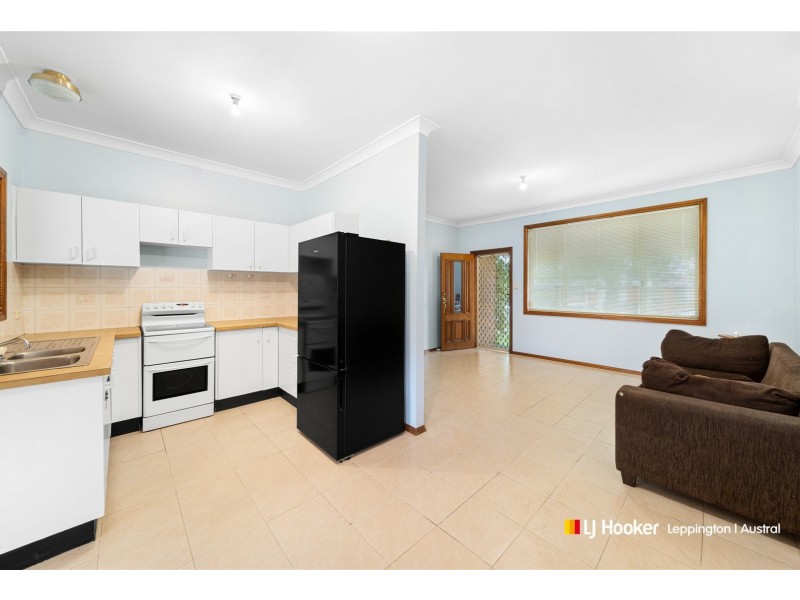 52 Gill Avenue, Liverpool NSW 2170