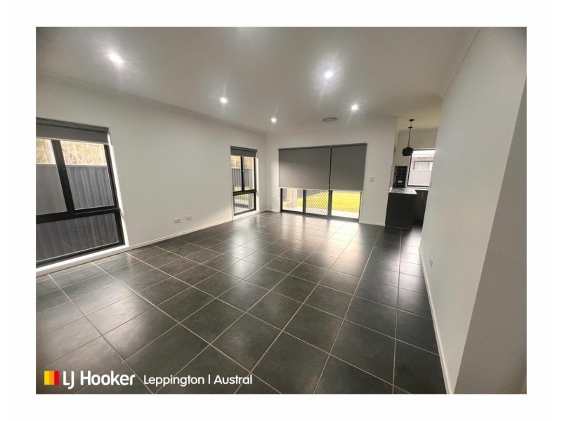 24 Tenth Avenue, Austral NSW 2179