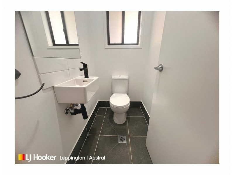 24 Tenth Avenue, Austral NSW 2179