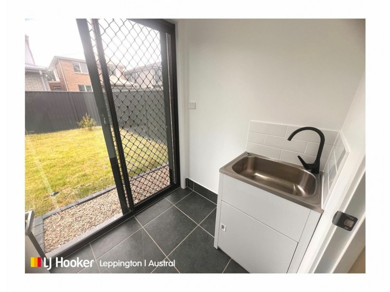 24 Tenth Avenue, Austral NSW 2179