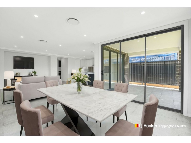 18 Harrismith Crescent, Austral NSW 2179