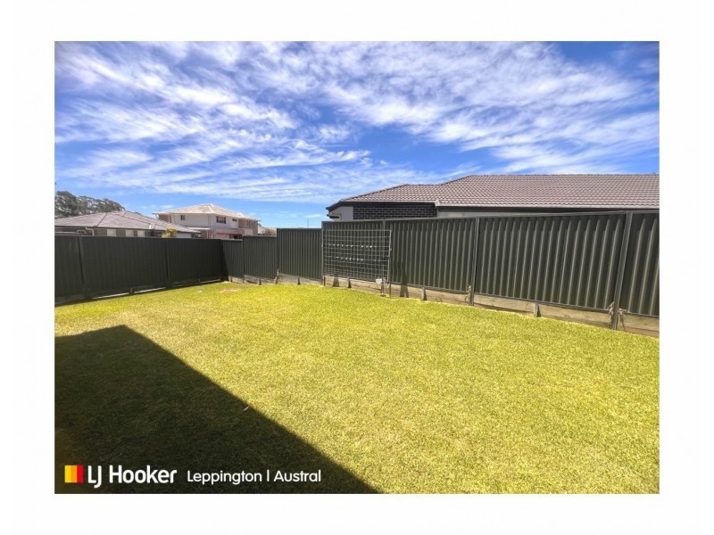 37 Granthan Crescent, Denham Court NSW 2565